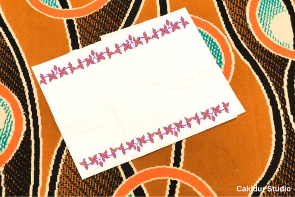 Pinky Flowers Border Review for Gift Makers